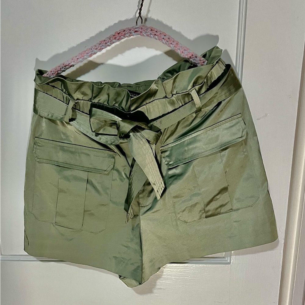 Zara Sage Green Women's Cargo Shorts
